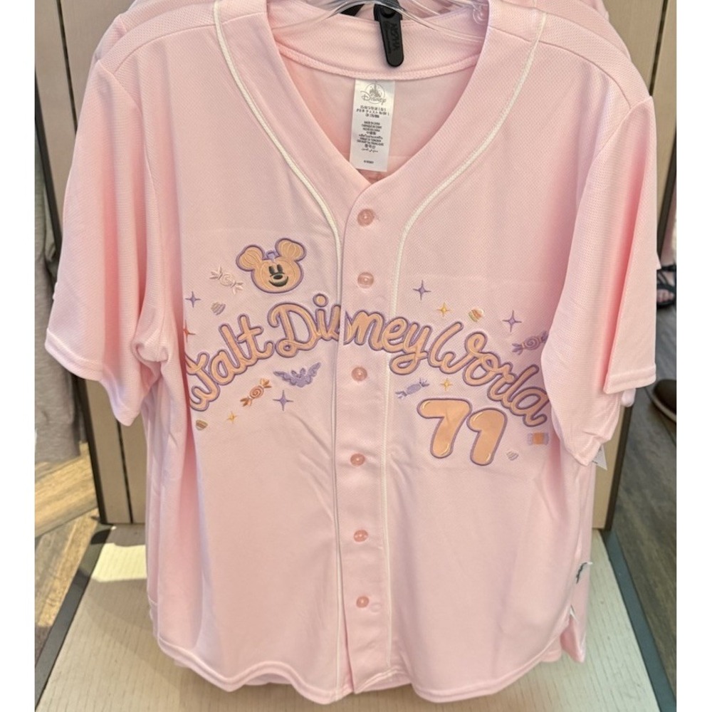 2026 Halloween Walt Disney World Jersey Shirt M Mickey Minnie Ghosts WDW Pink
